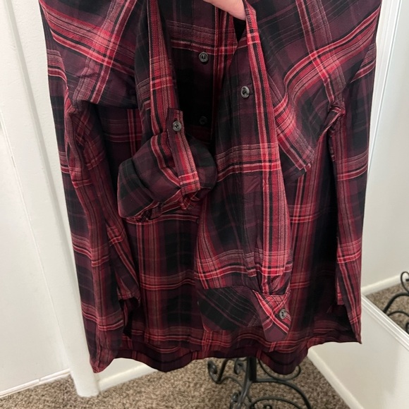 LANE BRYANT 18/20 Red and Black Plaid Button-Up Shirt. #039 - Picture 6 of 9